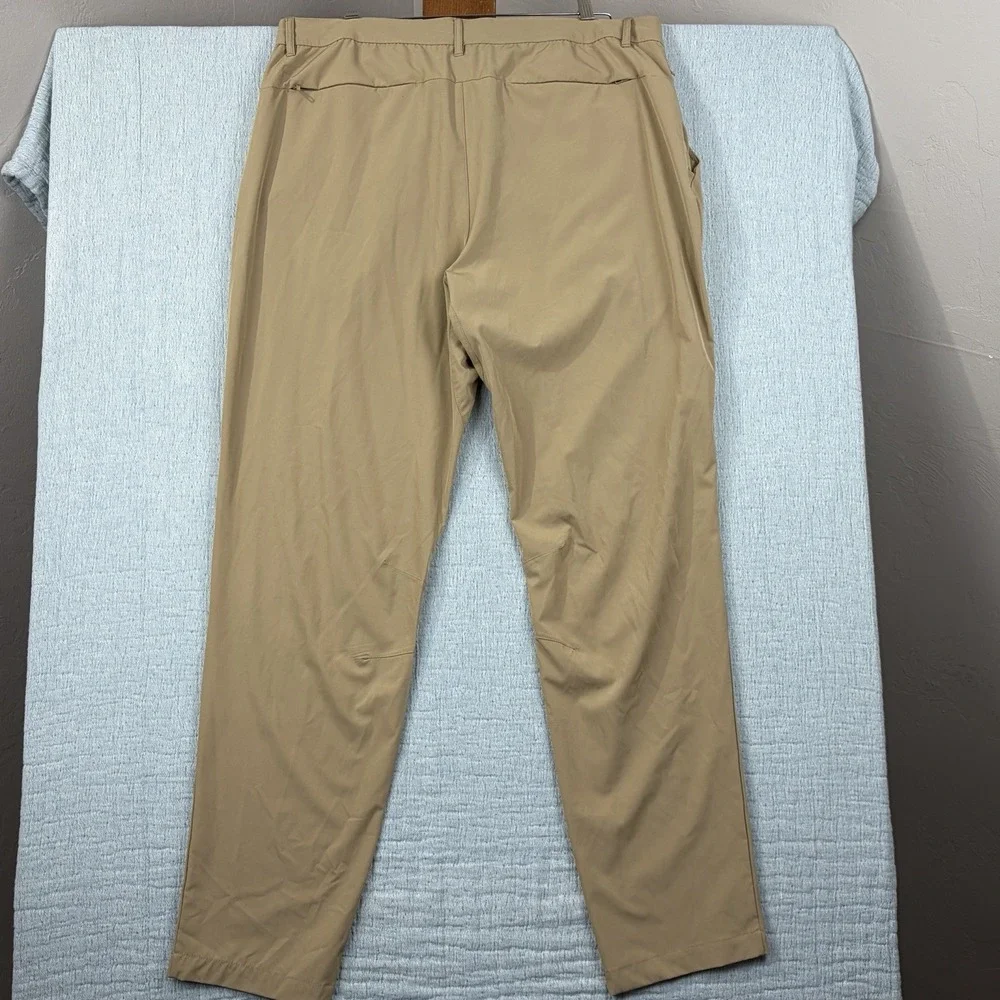 Fabletics The Only Pant Mens 38x34 Beige Chino Athleisure Casual‎
